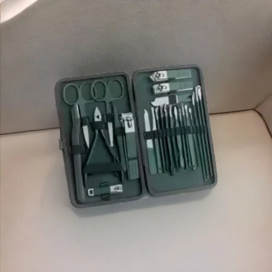 BetterMaleCare™ Green Men's Nail Grooming Set